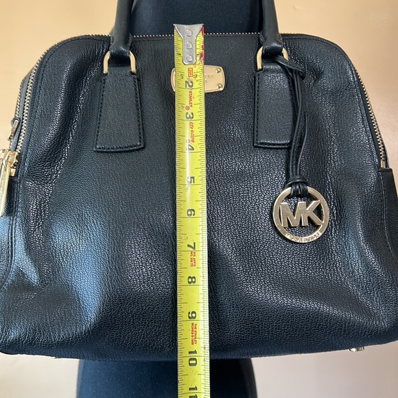 Michael Kors Alexis Black Pebble Leather Bag - Picture 14 of 15